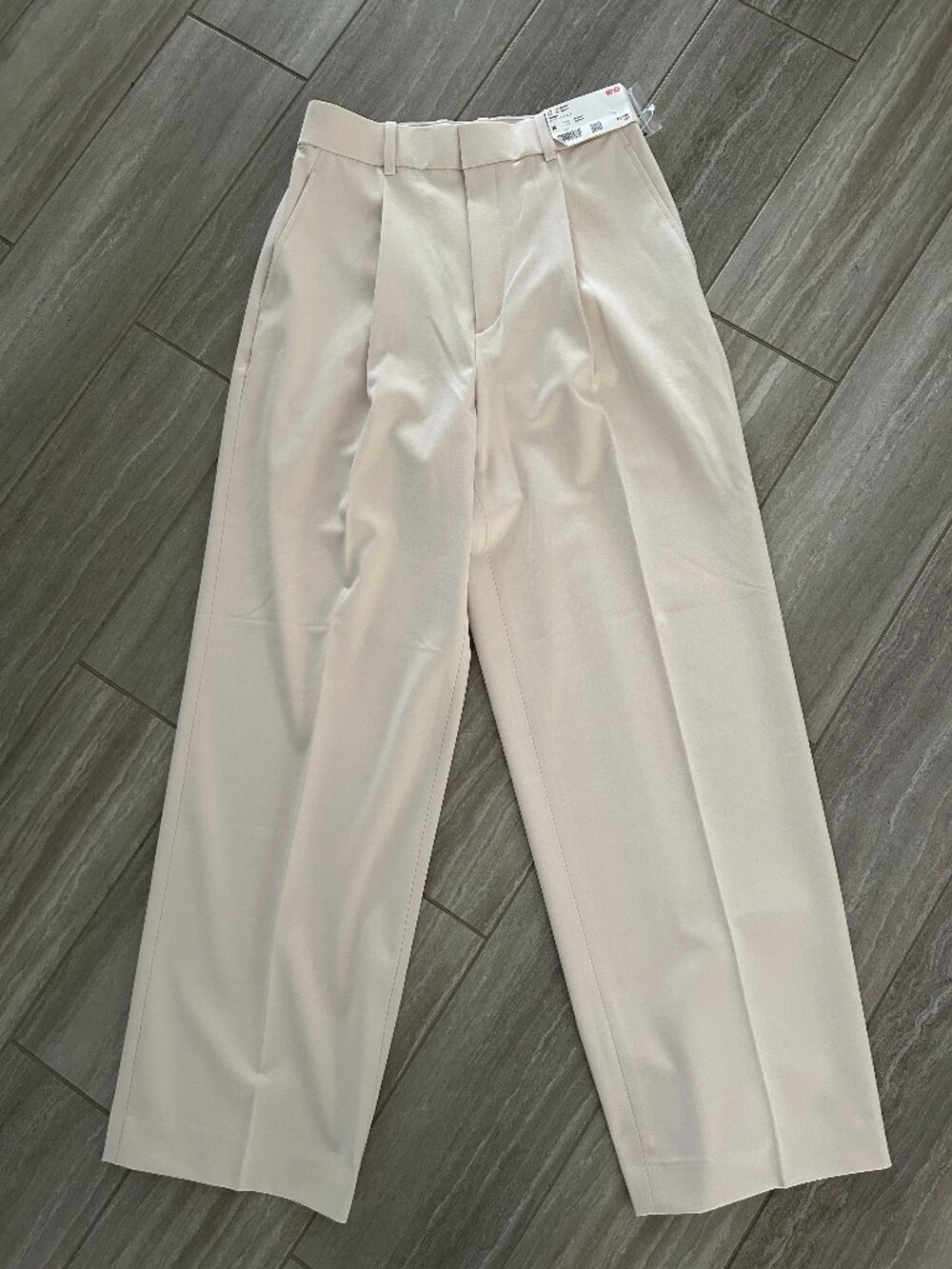 Uniqlo pants size medium new with tags - from Japan
